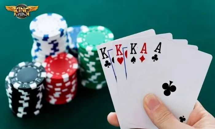 Poker Kingfun - Hướng dẫn cách chơi chi tiết cho tân thủ 2 Trải nghiệm đánh bài Poker đẳng cấp tại cổng game Kingfun